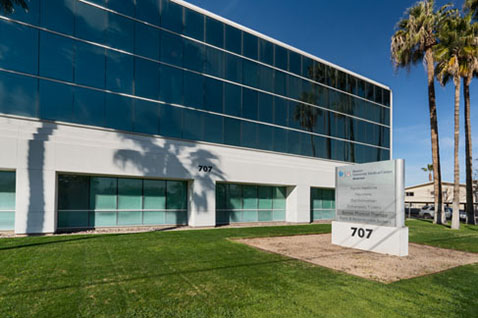 banner-university-medicine-ophthalmology-clinic-alvernon